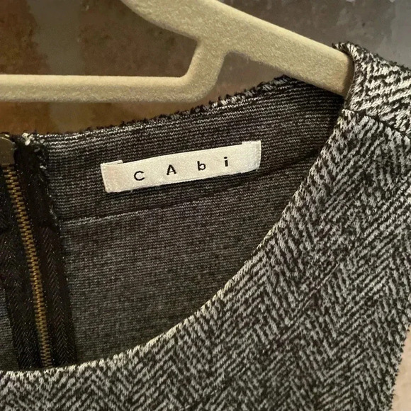 CAbi Black & White Sleeveless Herringbone Tweed Zippered Vest Preppy Academia L - Picture 5 of 11